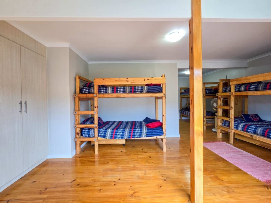 6 Bedroom Property for Sale in Nature On Sea Western Cape